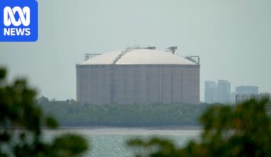 CSIRO shared draft media release with Santos over Darwin tank leak, documents show