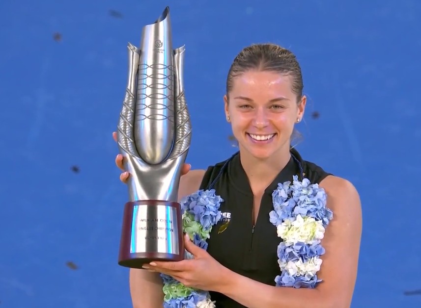 Chwalinska Rallies Past Kartal to Claim Maiden WTA Title in Wuhan