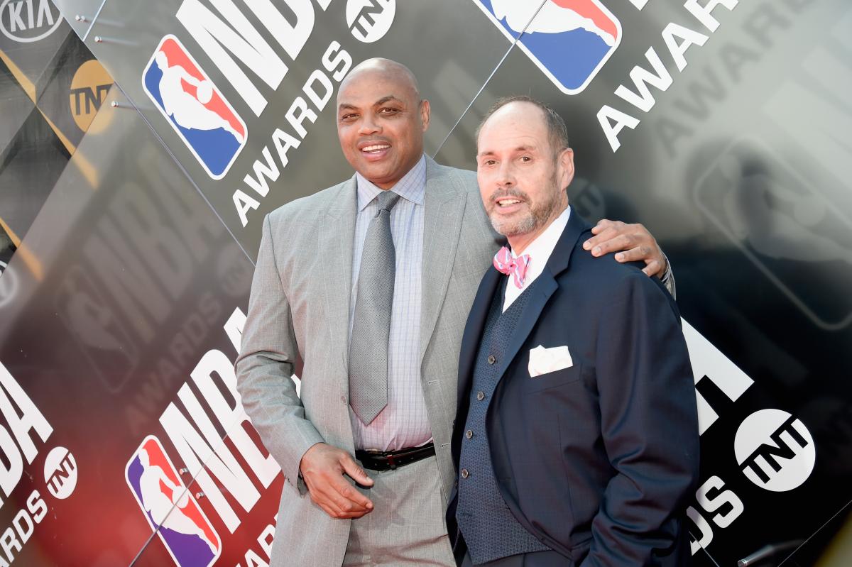 What Ernie Johnson's 'Inside the NBA' retirement means for Charles Barkley