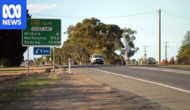 Regional Victorians waiting months for travel reimbursements as healthcare scheme expands