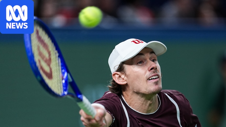 Alexander Zverev defeats Alex de Minaur in Shanghai Masters quarterfinal