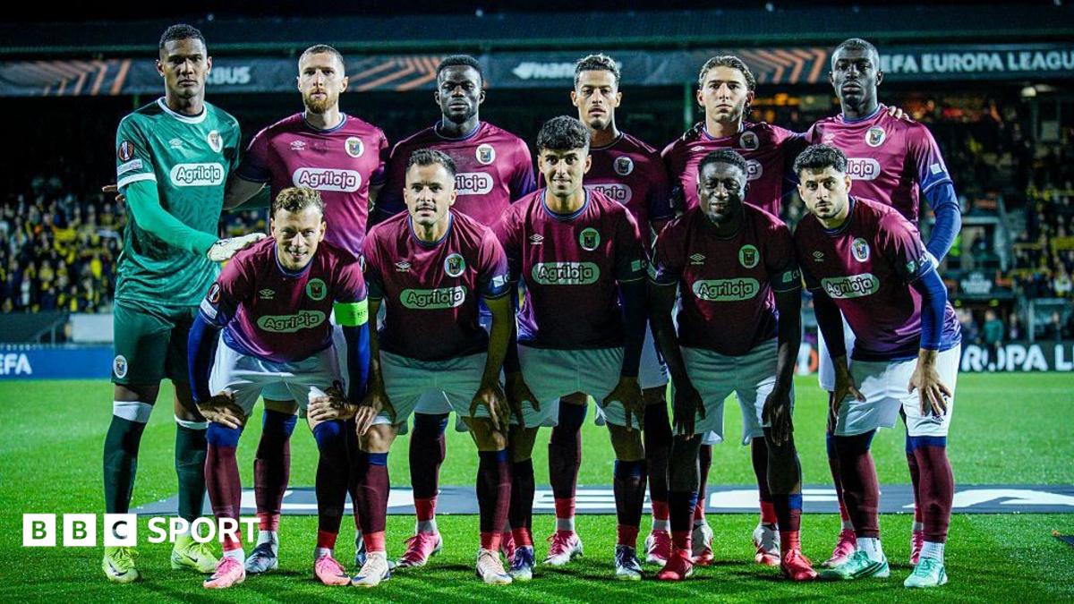 A Torreense team photo ahead of their match against Lillestrom