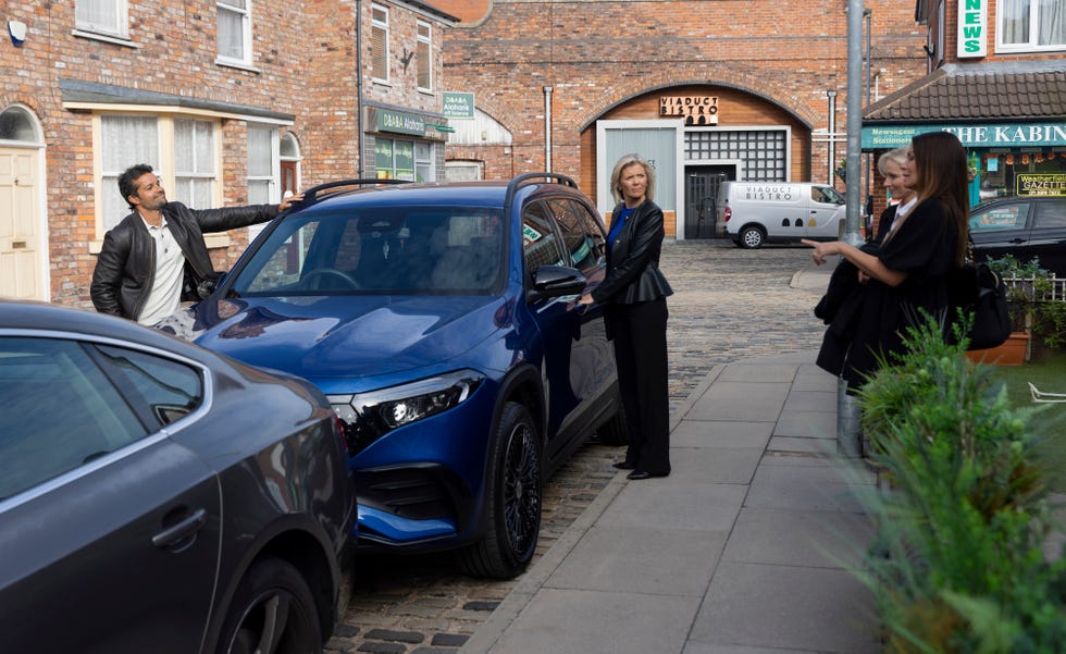 Idris Nazir, Leanne Battersby, Lisa Connor Swain, Carla Connor Swain, Coronation Street idris nazir, leanne battersby, lisa connor swain, carla connor swain, coronation street