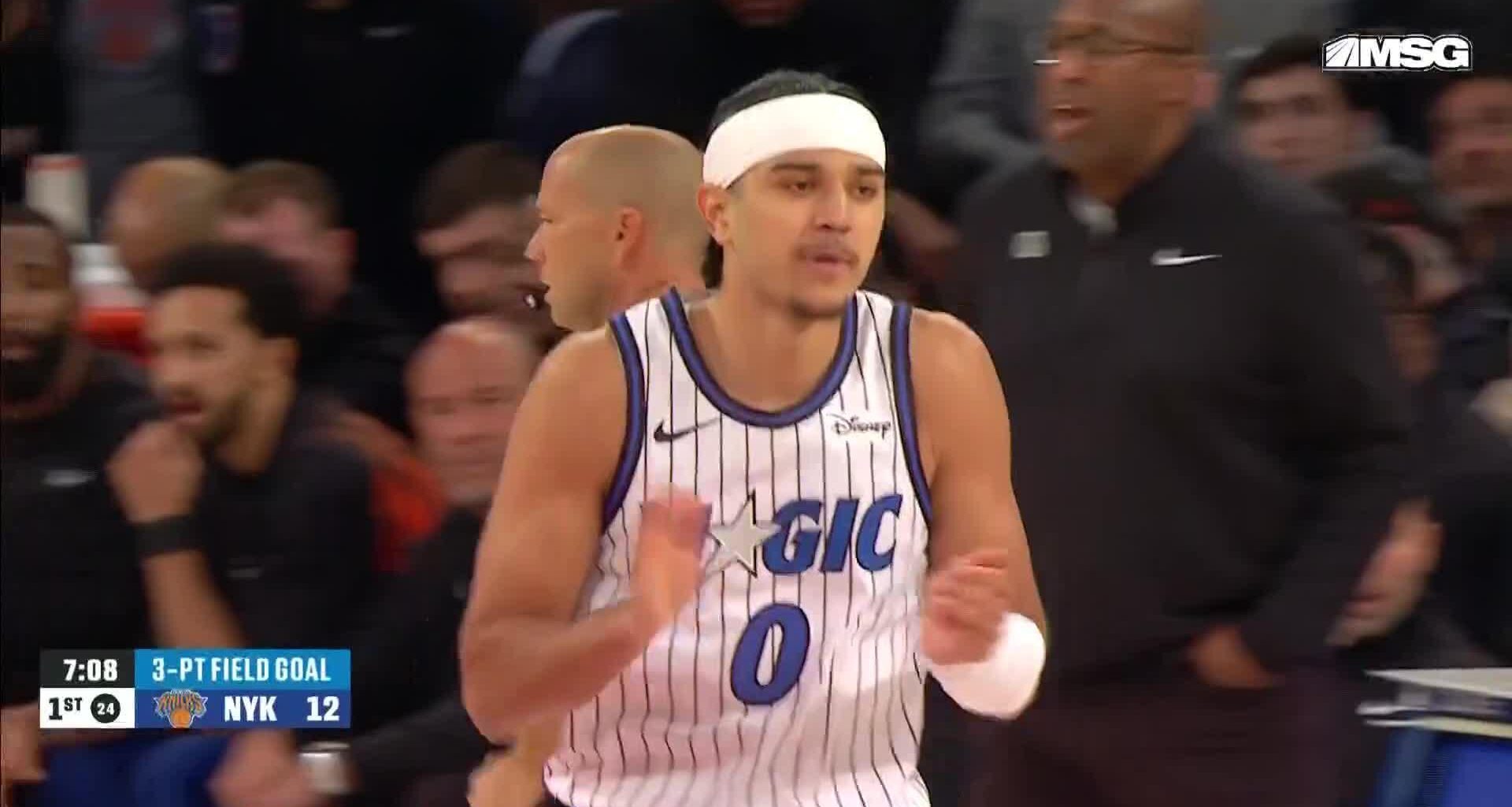 Wagner, Magic use big fourth quarter to drop Knicks to 0-3 with 111-102 victory