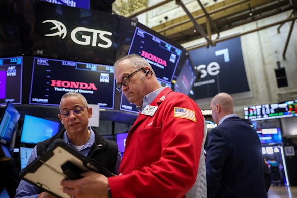 Wall Street had a slow session as traders are bracing for corporate results.  