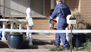 Murder charge after man stabbed to death in St Albans - Herald Sun
