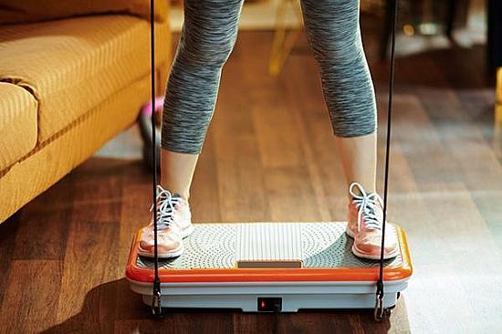 Using a vibration plate: What it can — and can't — do for your body