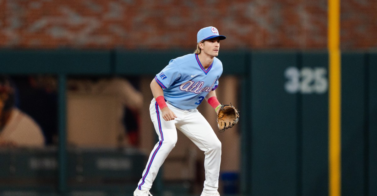 Braves designate Luke Williams for assignment, select Danny Young