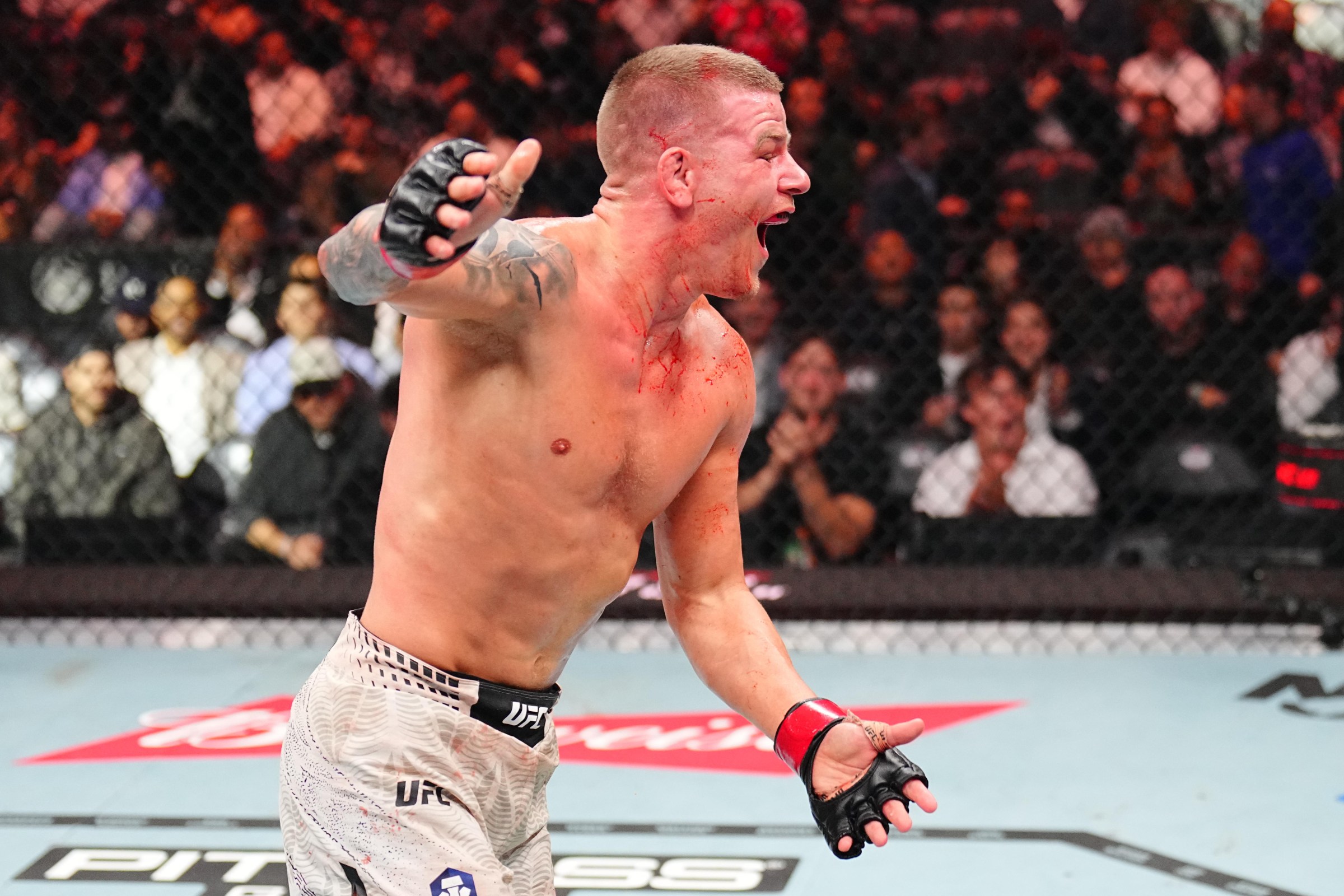 Grant Dawson will look for another controlling win at UFC 333.