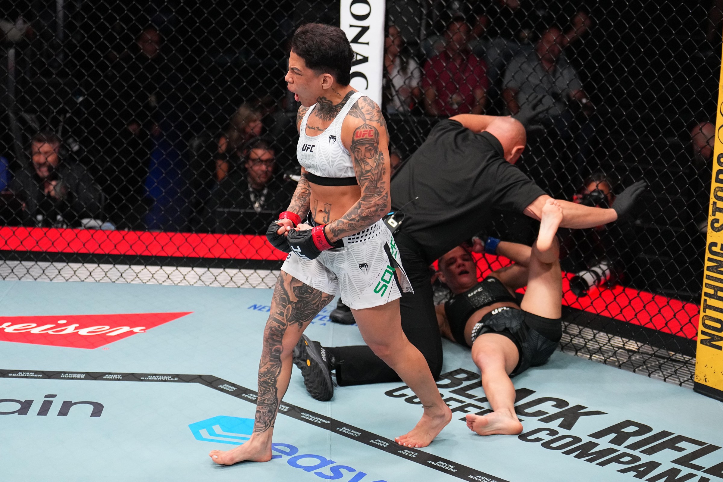Ketlen Souza brings her heavy hands to UFC Vegas 122.