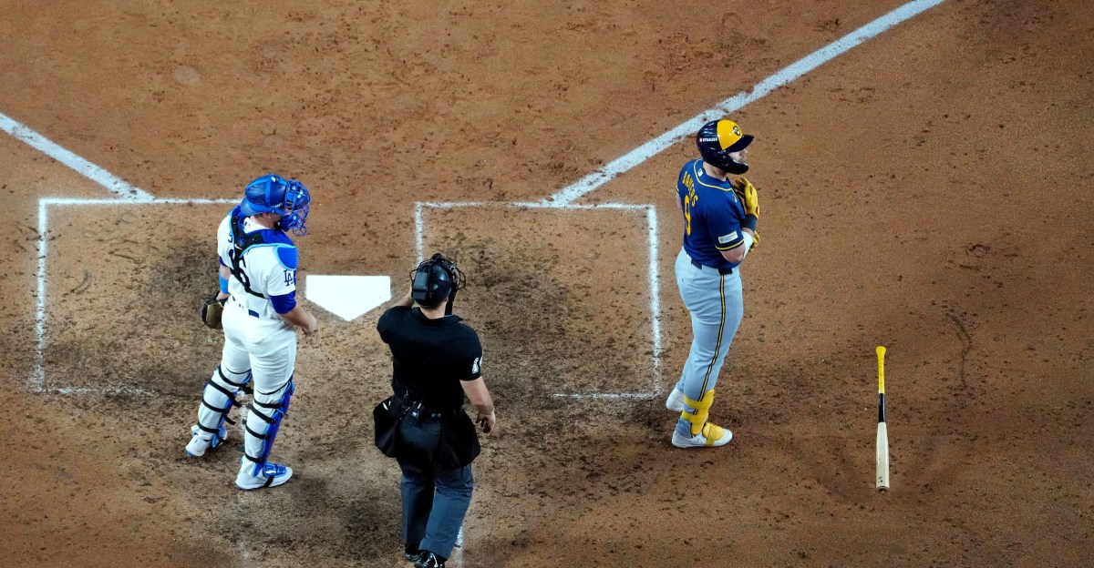 Bauers blast has Brewers on the brink of World Series