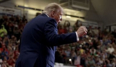 Trump rails against Bill Maher in his longest Truth Social post ever