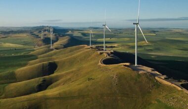 Almost 13 gigawatts of new wind and solar projects flagged to propel state way beyond 100 pct net renewables
