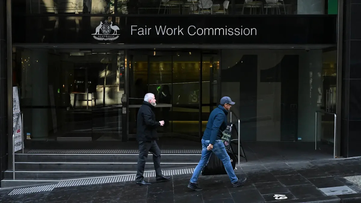 New rules coming for Aussie workers after Aldi and Woolworths 'plumber's crack' case