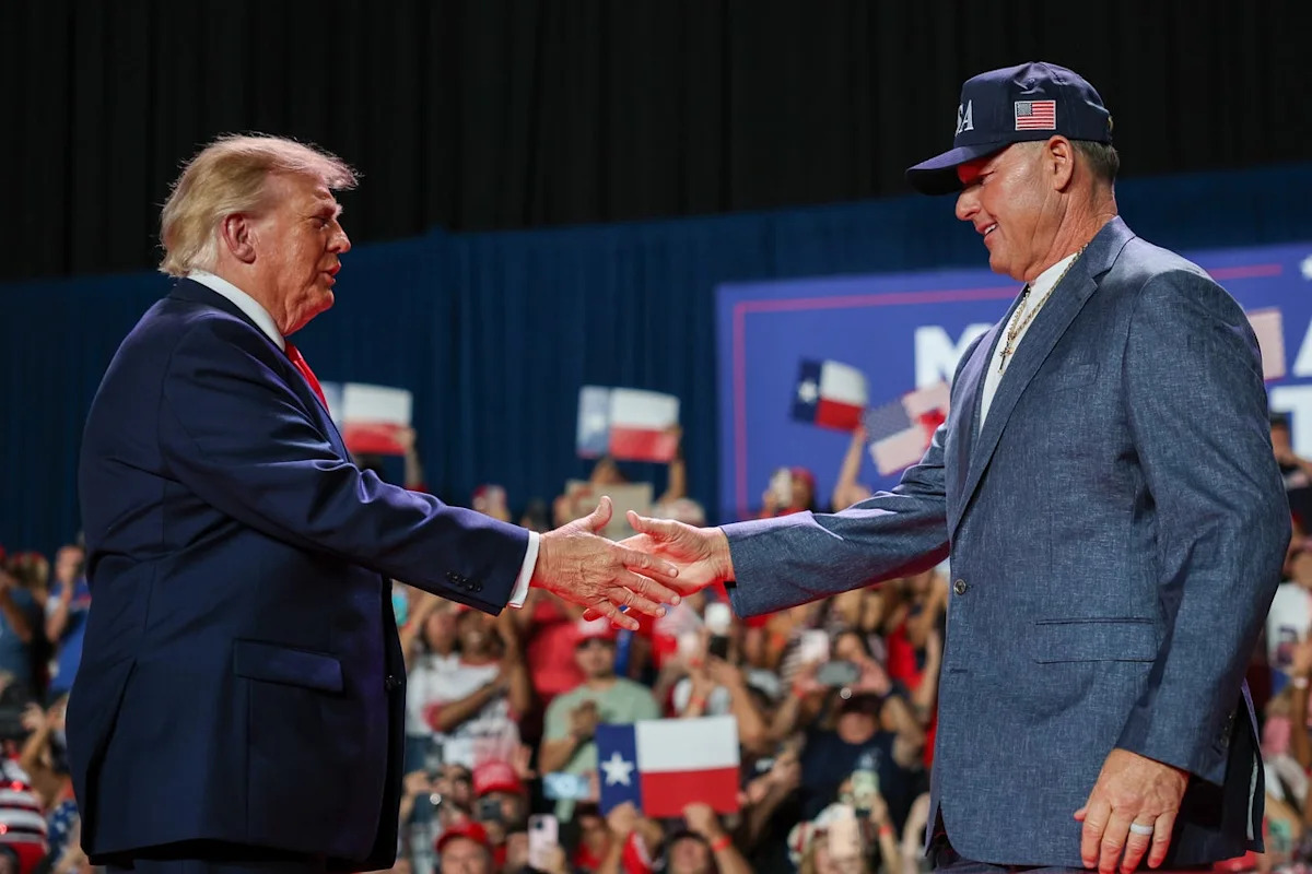 Trump is giving ex-MLB star Roger Clemens the Medal of Freedom, saying the Hall of Fame has cheated him