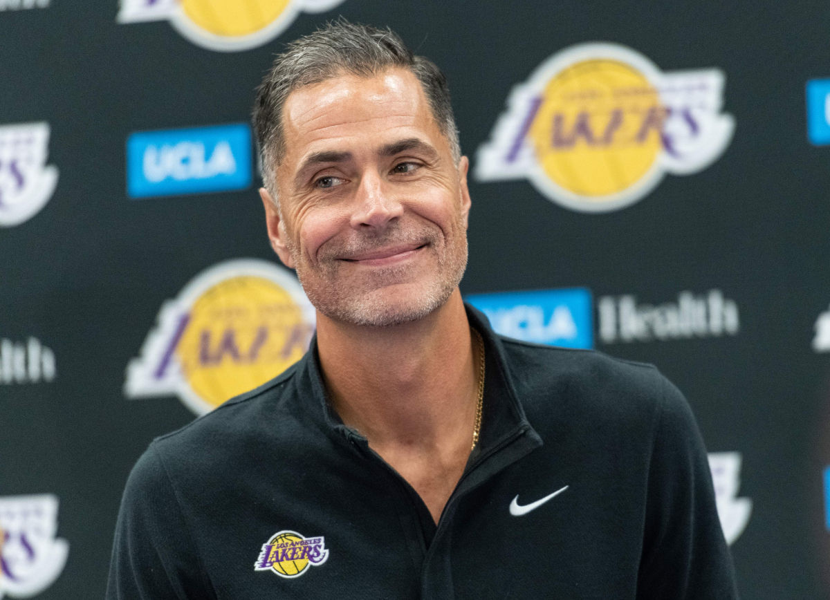 Lakers announce new signing of defensive standout