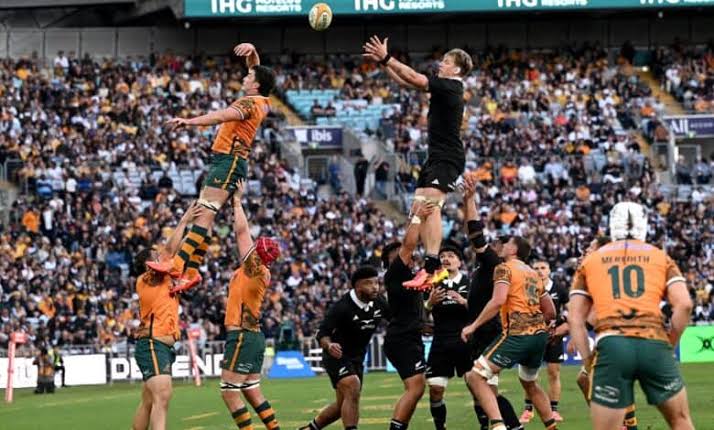 Mad Monday with Brisneyland Local #128: Les Kiss has work to do! In amongst a festival of Rugby!