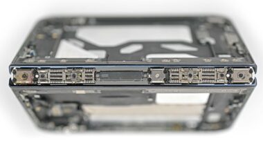 iFixit's Teardown Of The iPhone Duo Shows Potential Causes For Cracked Screens