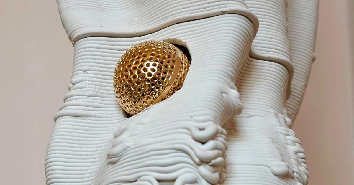 three ceramic sculptures diffuse distinct fragrances evoking puglia’s landscapes