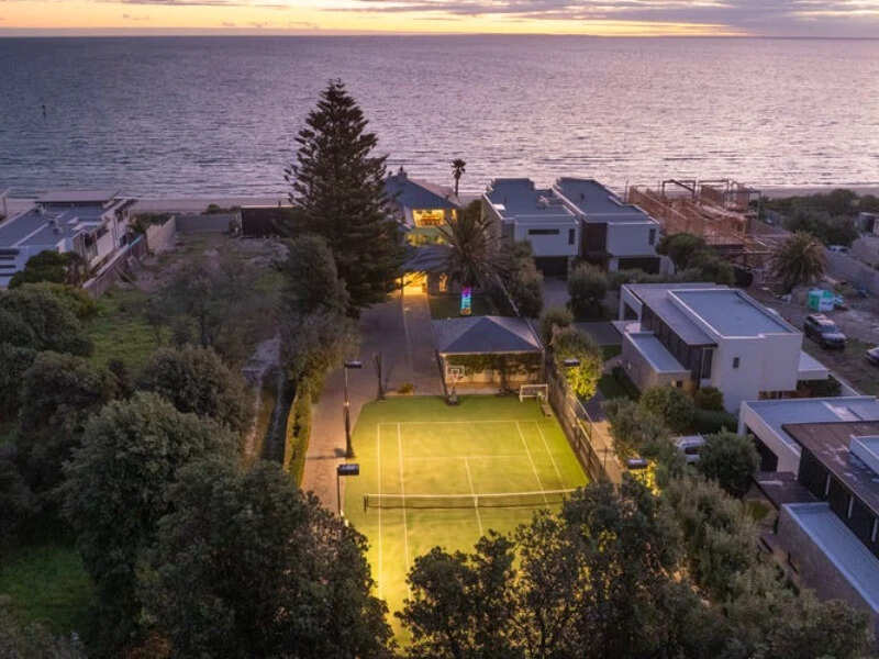 Pic credit: Realestate.com.au Melbourne mansion