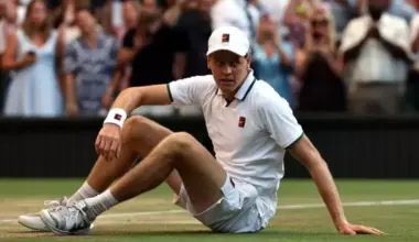 Tennis: Sinner says his season is over because of knee injury