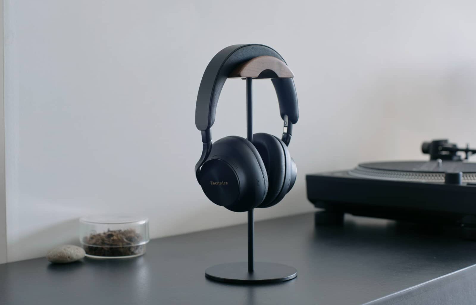 Technics brings its fluid-tech to over-ear A1000 – Pickr
