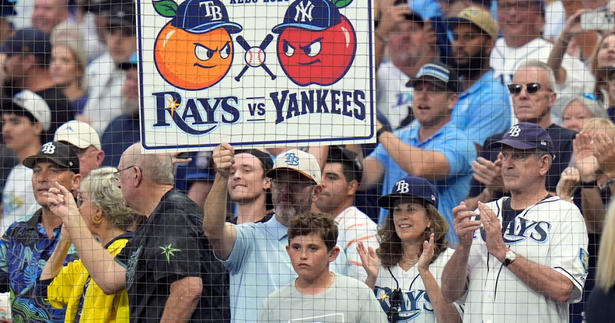 Rays' watch party for Game 3 at Trop's Hall of Fame grill