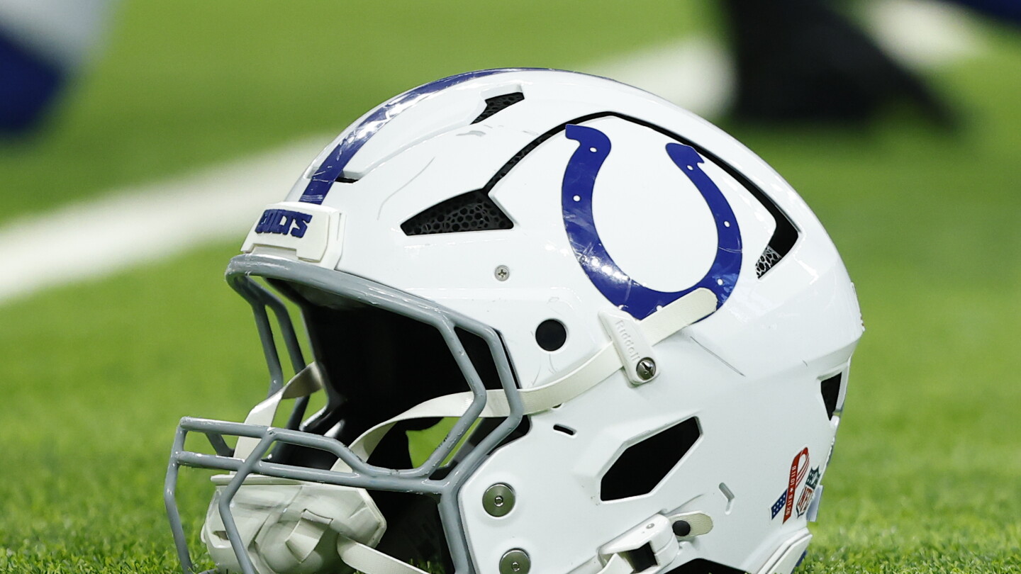 Colts release WR Darius Slayton