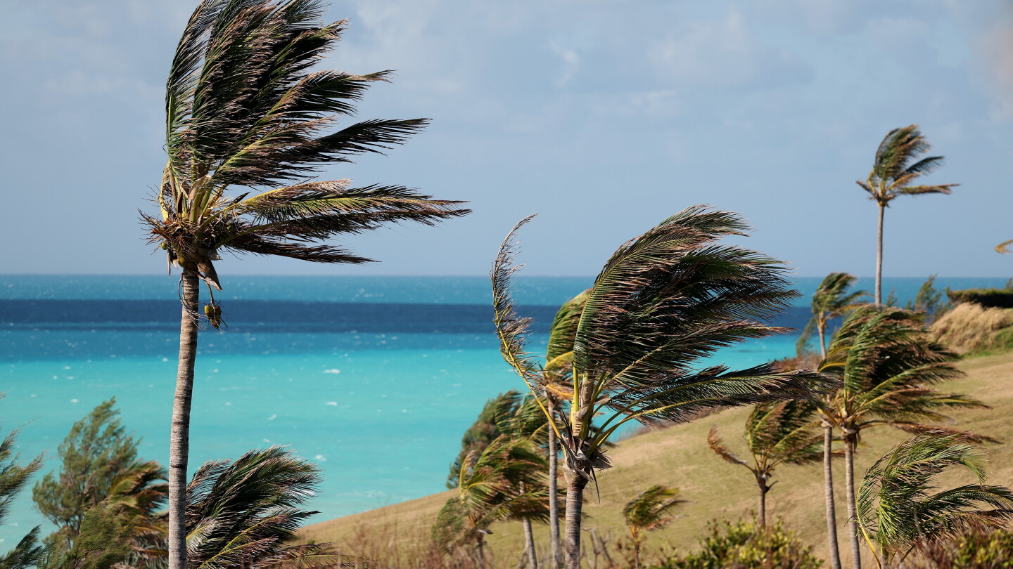 Bermuda Championship: Final-round tee times, TV window moved up because of extreme weather