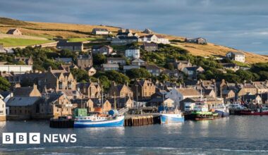 Cable damage disrupts internet services in Orkney and Shetland
