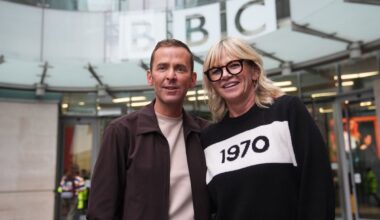 Radio 2 loses nearly half a million listeners since weekday relaunch