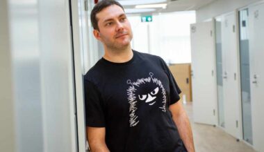 Employment service advisors stretched thin, many managing hundreds of jobseekers | Yle News