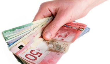 Cracks widen in Canadians' record-breaking wealth creation