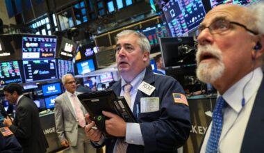 Why It's Getting Riskier to Hold Hot Stocks Like Palantir, Coinbase: JPM