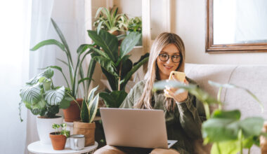 She Caught Her Whole Neighborhood Using Her Wi-Fi After She Kindly Gave The Password To Her Neighbor, Who Couldn't Afford Internet
