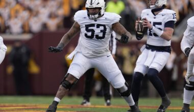 Trump signs order to clarify college athletes’ employment status amid NIL chaos