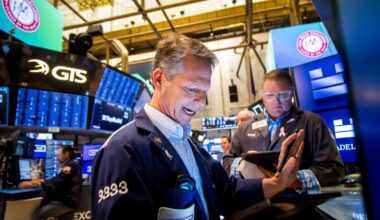 Stocks Close Higher After Trump Denies He Plans to Fire Fed Chair Powell; Nasdaq Composite Hits Record for 3rd Straight Day