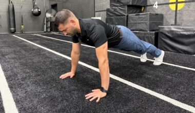 man doing exercise in the gym