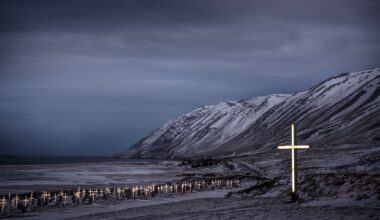 Todd Hido’s Atmospheric Photographs Transform Suburbia into Cinema