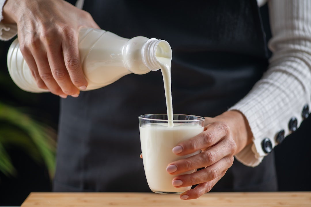 Kefir provides beneficial bacteria and yeast to support gut microbiome diversity