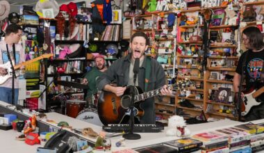 Tiny Desk Concert : NPR