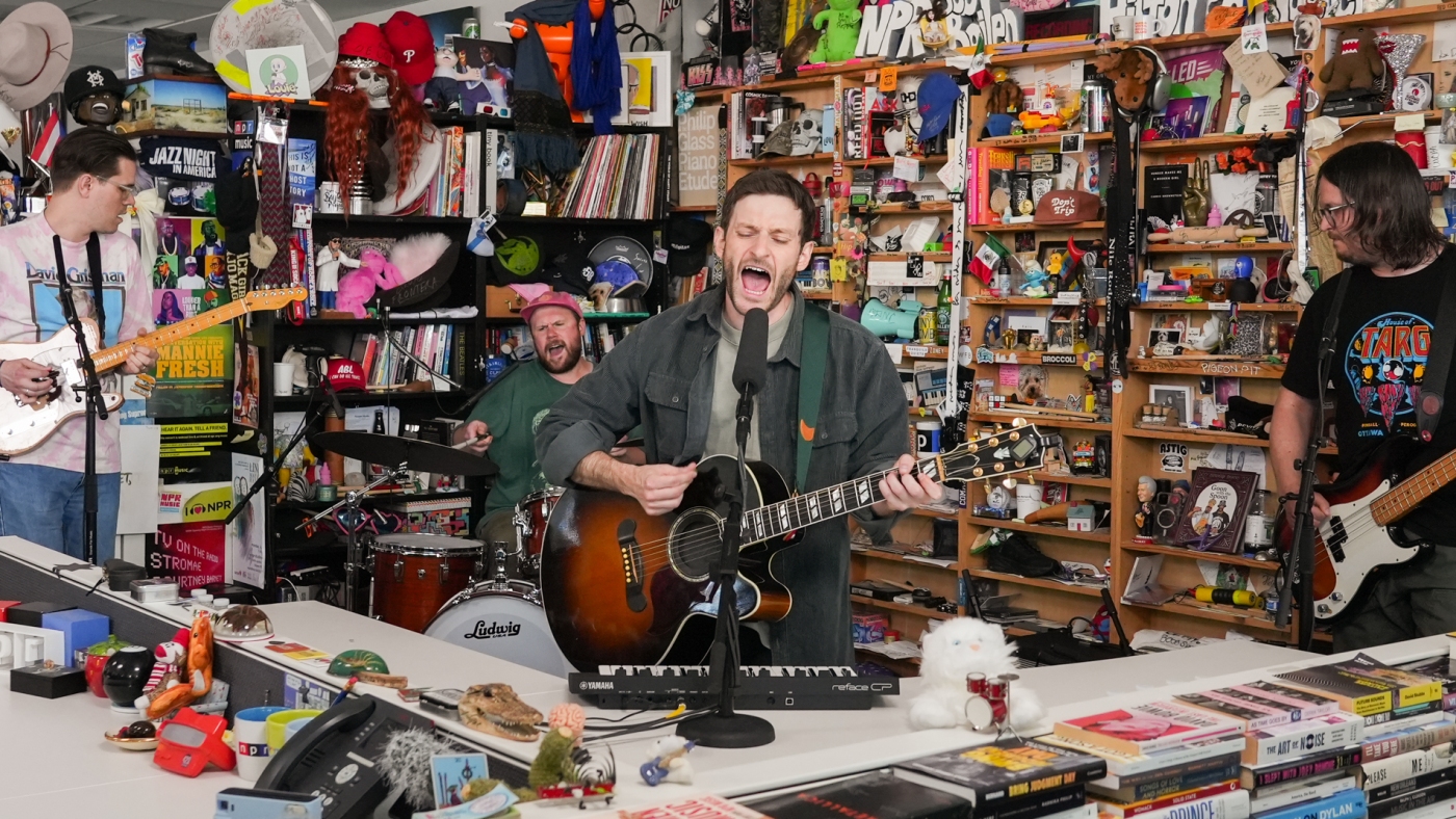 Tiny Desk Concert : NPR