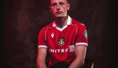 Wrexham have confirmed the signing of Nathan Broadhead from Ipswich on a four-year deal
