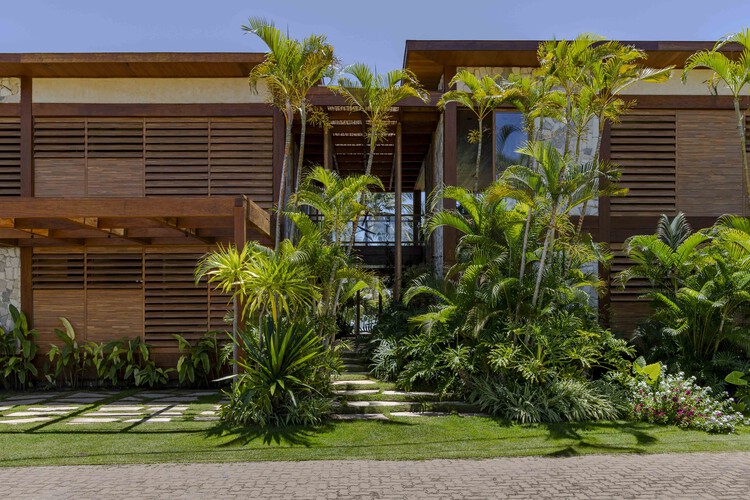 Coral House / Sidney Quintela Architecture + Urban Planning - Exterior Photography, Garden, Courtyard, Balcony