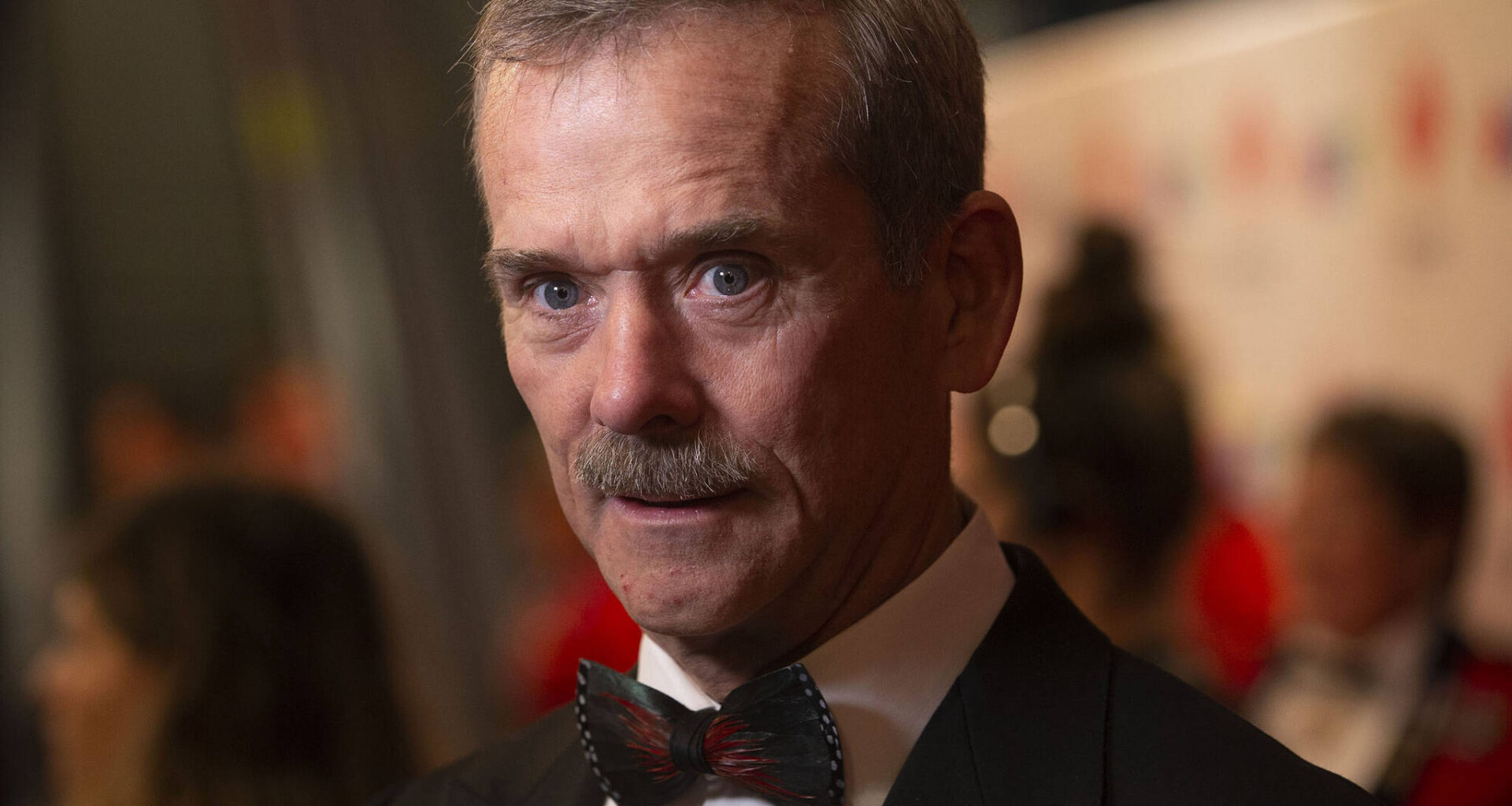 Hadfield to land in city for new book – Winnipeg Free Press