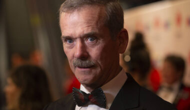 Hadfield to land in city for new book – Winnipeg Free Press