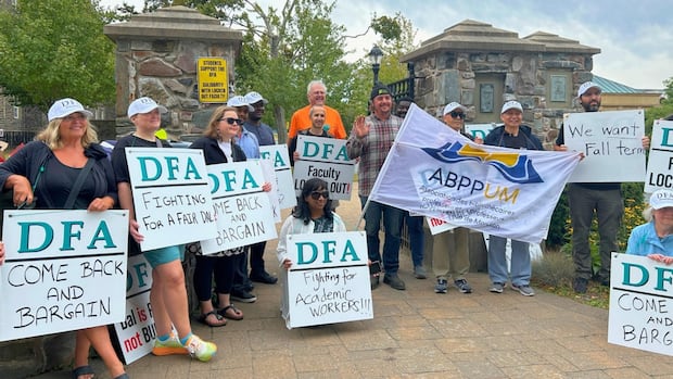 Locked-out Dalhousie Faculty Association members reject contract offer