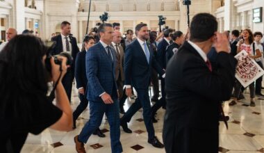 Vance derides protesters while visiting National Guard at Union Station