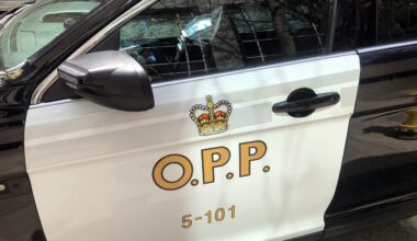 Police investigation closes EB express lanes of Hwy. 401 at Islington
