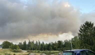 'Extreme fire behaviour' in West Dalhousie with homes evacuated